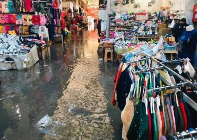 "Binə" və "Sədərək" ticarət mərkəzlərini su basıb, əraziyə xilasetmə qüvvələri cəlb edilib
