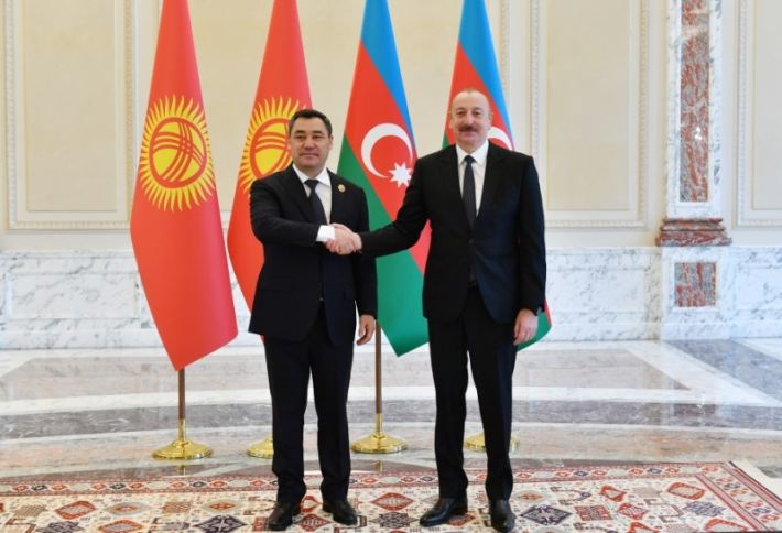 Əliyev Qırğız Prezidentinə zəng edib