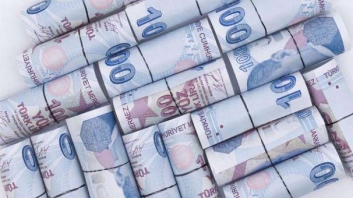 Güzlü zəlzələlər olan Türkiyənin büdcəsi 2023-cü ilə kəsirlə başlayıb