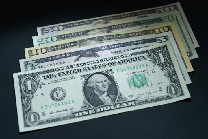 Dolların məzənnəsi 22 aprel 2022-ci ildən bəri ilk dəfə 76 rublu ötüb