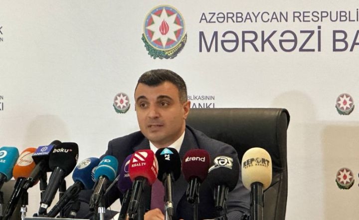 "Hazırda Manat təzyiq altındadır"