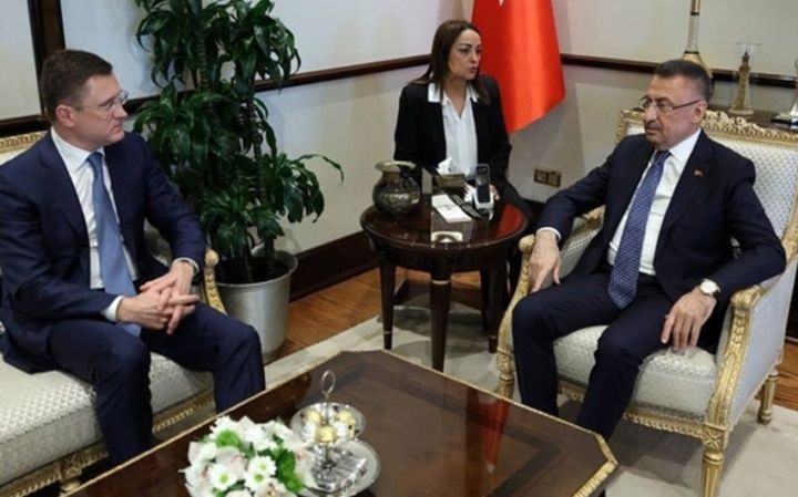Novak Türkiyədə qaz tədarükü, enerji sahəsində əməkdaşlığı müzarkirə edib
