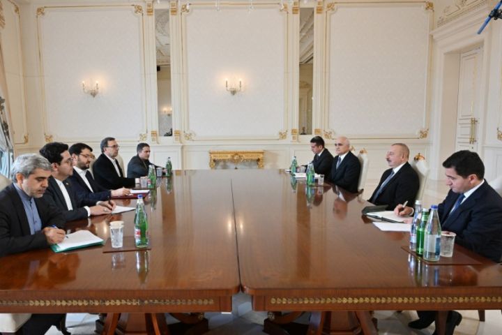 Prezident İlham Əliyev İranın yol və şəhərsalma nazirini qəbul edib
