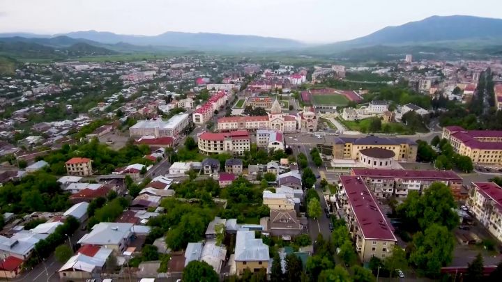 Azərbaycanda yaşayan ermənilərin nəzərinə: "Kim bizim vətəndaş olmaq istəmirsə, yol bağlı deyil, açıqdır"