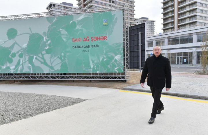 Əliyev Bakı Ağ Şəhərdə görülən işlər ilə tanış oldu - YENİLƏNİB