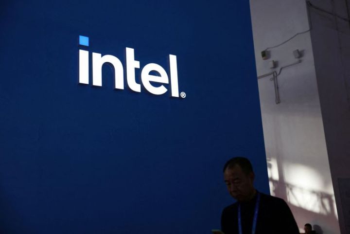 Gəlirləri azalan və zərər edən Intel, ixtisara gedəcəyini açıqlayıb