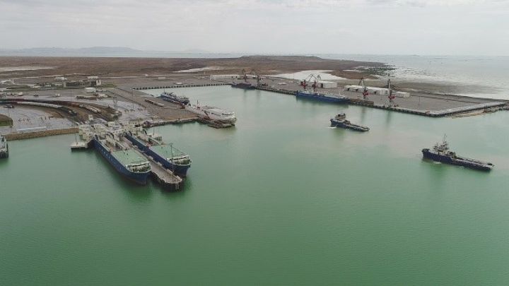 Özbəkistan Bakı limanının ərazisində terminal tikmək niyyətindədir
