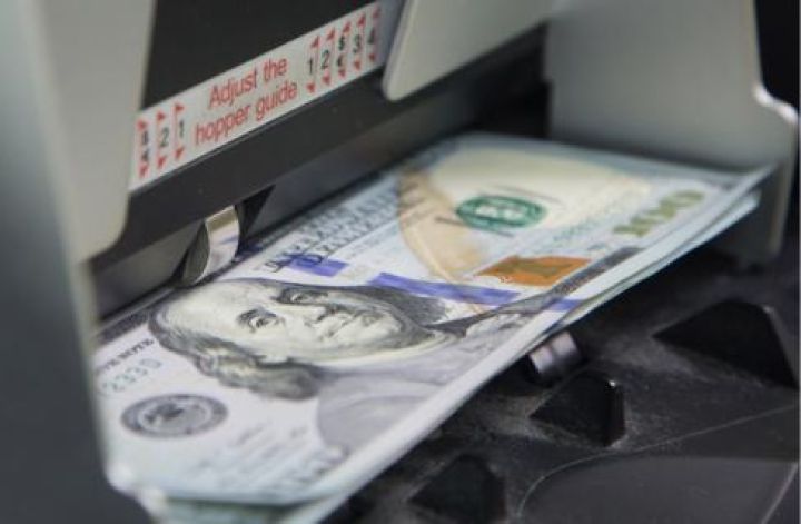 Dolların sabah üçün rəsmi məzənnəsi müəyyən olunub