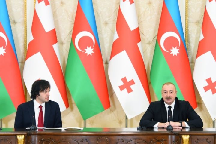"Biz yeni layihələr üzərində də işləyirik"