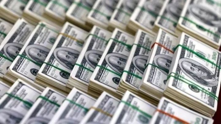 Çinin valyuta ehtiyatları oktyabrda 3 trilyon 261 milyard dollara qədər azalıb