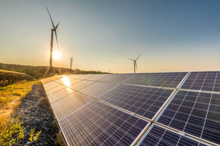 10 ayda ölkədə yaşıl enerji istehsalı 80 faizdən çox artıb