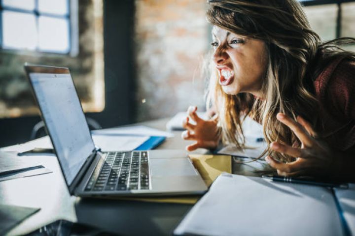 Şikayətlərin yarıya yaxını internet və telefon rabitəsi xidmətlərilə bağlı olub