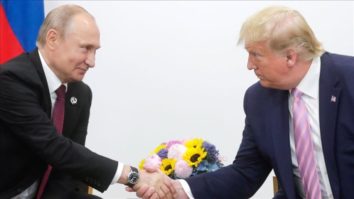 Peskov, Putinin Trampı mayın 9-da Moskvada qəbul etməyə hazır olduğunu açıqlayıb