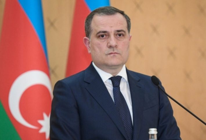 Azərbaycanın xarici işlər naziri Səudiyyə Ərəbistanına rəsmi səfərə yola düşüb