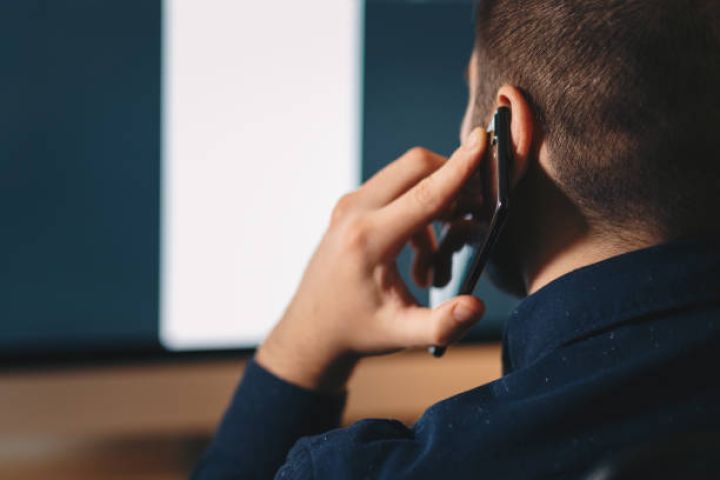 Azərbaycanda mobil rabitə gəlirləri 2 %-ə yaxın artıb