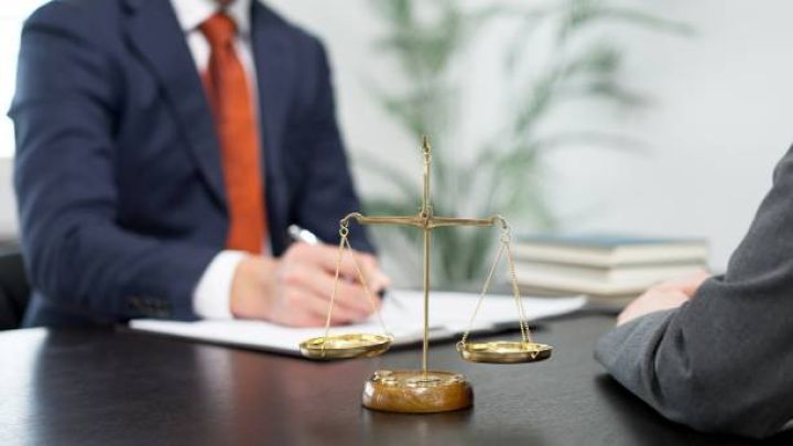 Vəkillər və mediatorlar üçün sosial sığorta haqları artırılır