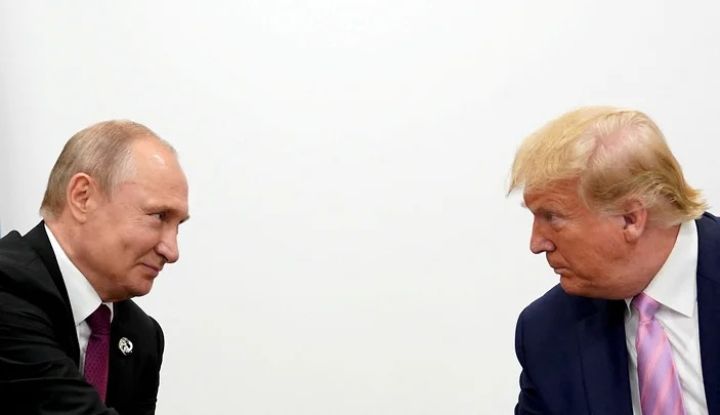 Tramp köməkçilərinə Putinlə telefon danışığını təşkil etməyi tapşırıb