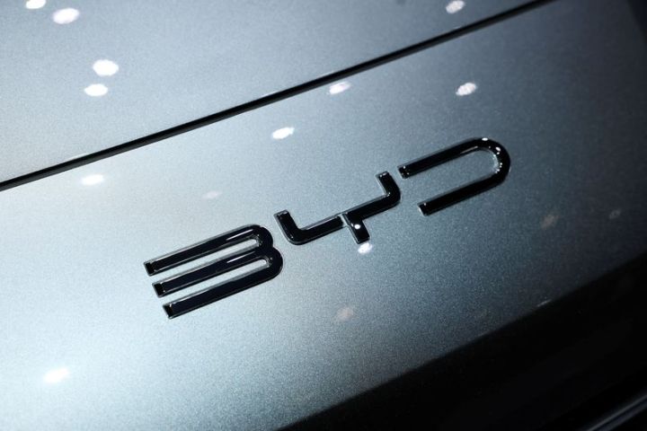 BYD, Xpeng və Li Auto-nin satışları azalıb, səhmləri ucuzlaşıb