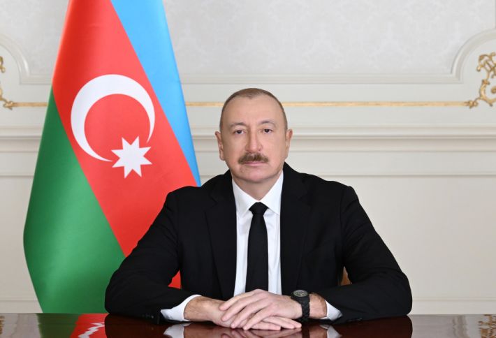 "Bizim valyuta ehtiyatlarımız tarixi rekord həddə çatıb - xarici borcumuzu 16 dəfə üstələyir"