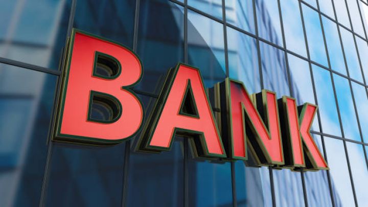 Azərbaycanda 17 bankın öhdəlikləri artıb - SİYAHI
