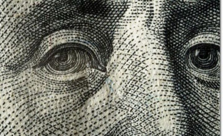 Dolların alış və satış məzənnəsi bərabərləşir