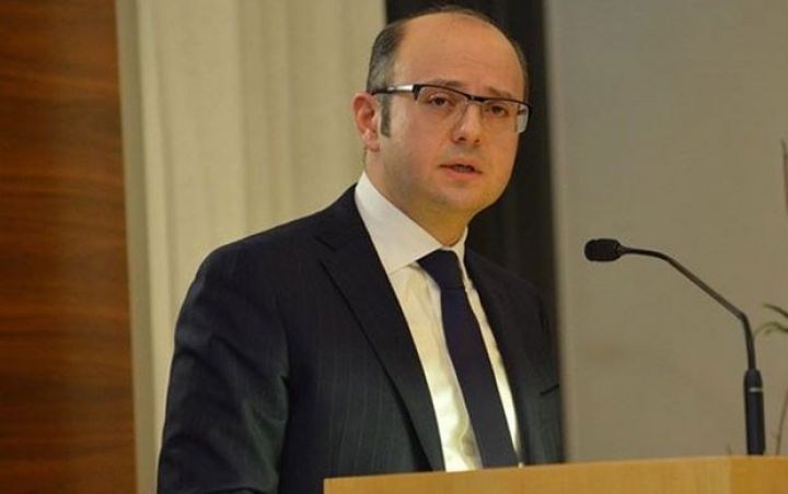 Yeni nazir kimdir?