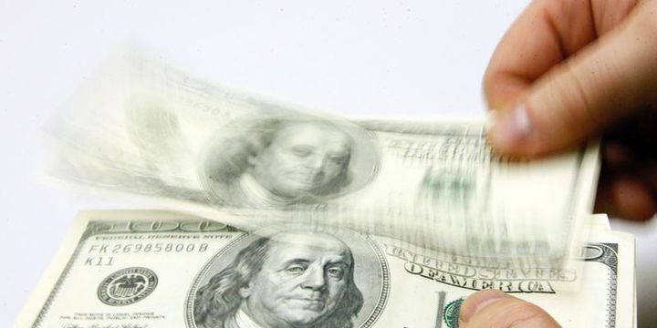 Dolların sabaha olan rəsmi məzənnəsi açıqlandı