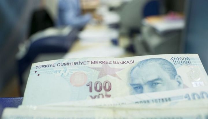 Ərdoğanın "hər şey düzələcək" sözünə baxmayaraq Lirə ucuzlaşır