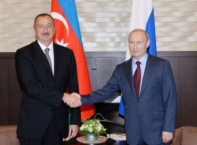 Putin Əliyevə zəng edib