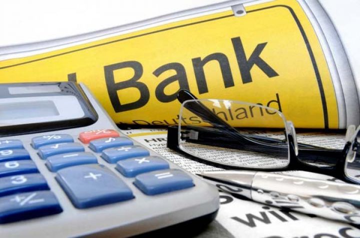 Azərbaycanda 19 bankın faiz gəlirləri azalıb