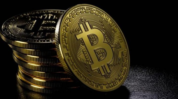 Bitcoin-in qiyməti 11 min dolları keçib 