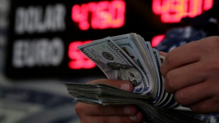 Dollar G - 10 pulları qarşısında bahalaşır 