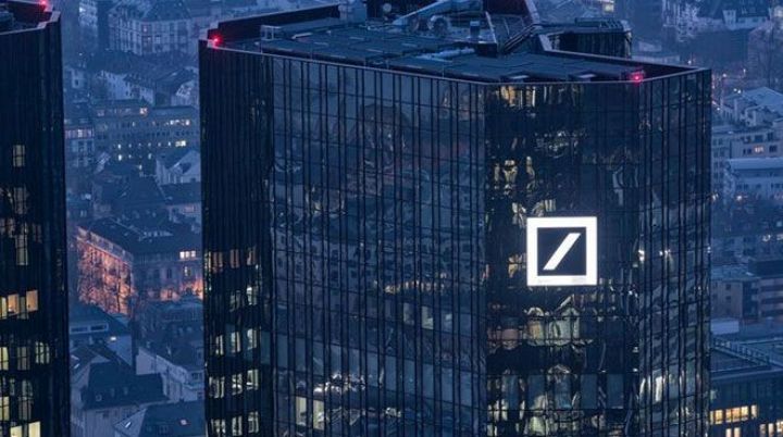 Almaniyanın bir nömrəli bankı "əriyir"