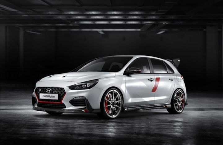 Hyundai tam yeni avtomobillərini təqdim etdi - FOTOLAR