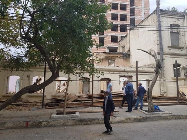 ""Karat” şirkəti evlərimizi dağıdır"