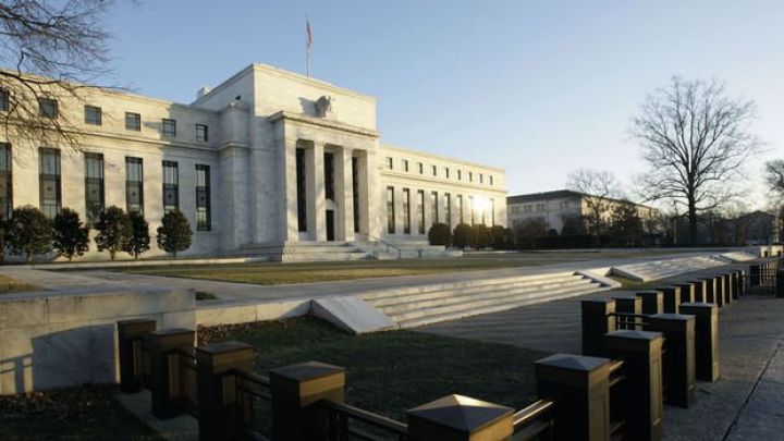 Fed-in sıfıra yaxın faizləri 2023-ə qədər davam edə bilər