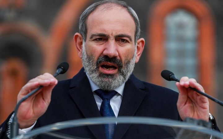 "İstefa verməyəcəm"