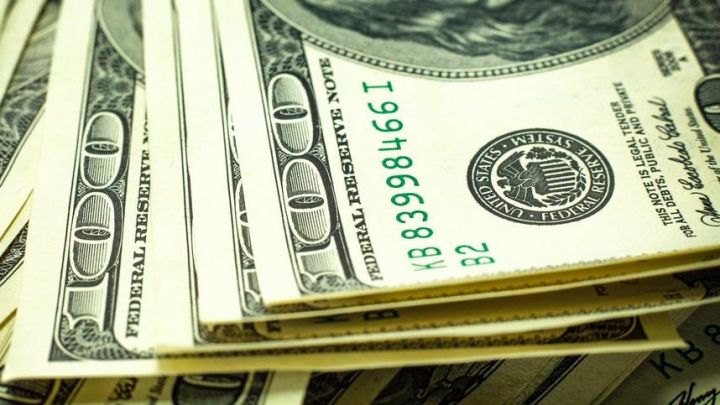 Dolların sabaha olan rəsmi məzənnəsi açıqlandı