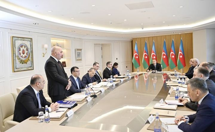 Prezidentin dollarlaşma səviyyəsi barədə sualına dərhal dəqiq cavab verə bilmədilər