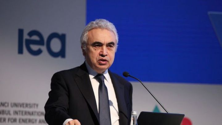 "Neftə tələb virusdan əvvəlki səviyyələrə 2021-in ortalarında çata bilər"