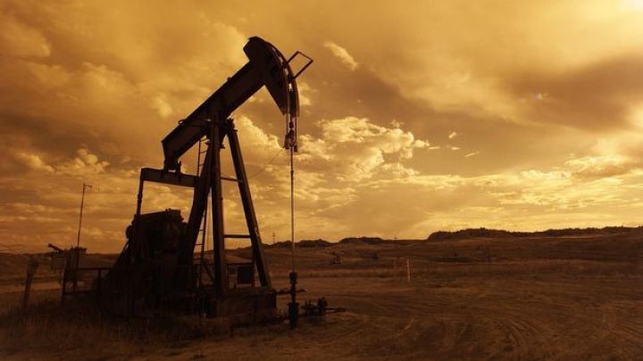 Neftdə OPEC+ günü