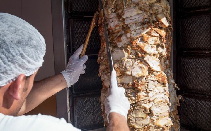 AQTA “Dönər market”də baş verən zəhərlənmənin səbəblərini açıqlayıb
