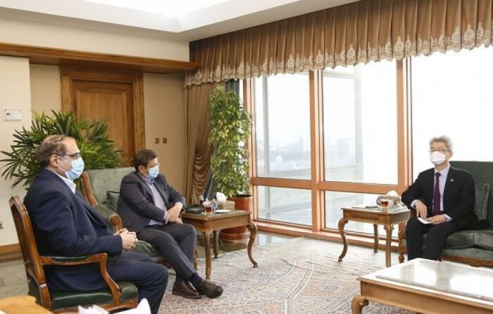 Cənubi Koreya İranın 9 milyard dollar vəsaitini qaytarmaq istəyir