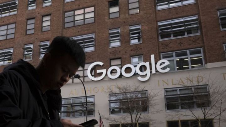 Avropa Birliyindən Google-a 2,4 milyard avro cəza