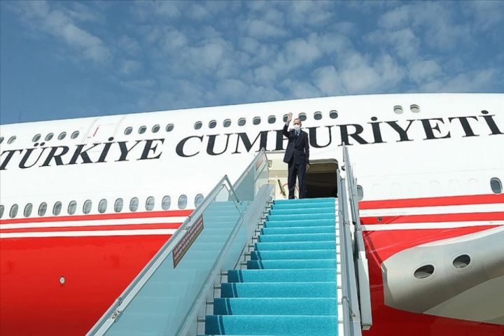 Ərdoğanın təyyarəsi Füzuli aeroportuna enib