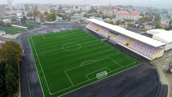 Bütün imkanları olan stadion açıldı