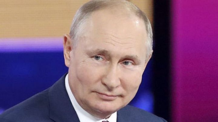Putin: İngilislərin gəmisini batırsaq belə 3-cü Dünya müharibəsinin eşiyinə gəlməzdik