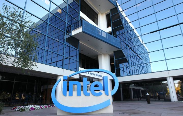 İntel Rusiya və Belarusiyaya məhsullarının satışını dayandırıb