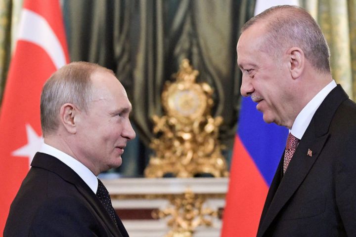 Türkiyə və Rusiya liderlərinin telefon danışığı olub