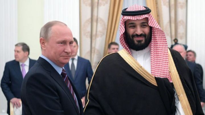 Putin Məhəmməd bin Salmanla neft bazarlarını müzakirə edib